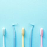 歯間ブラシとフロスどっちを使うべき？上手な使い方を解説します